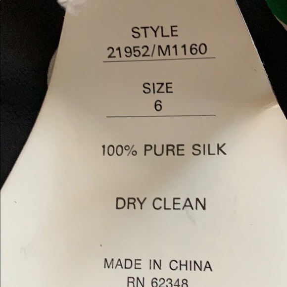 Vintage Pat Argent floral 100% silk - Picture 5 of 8